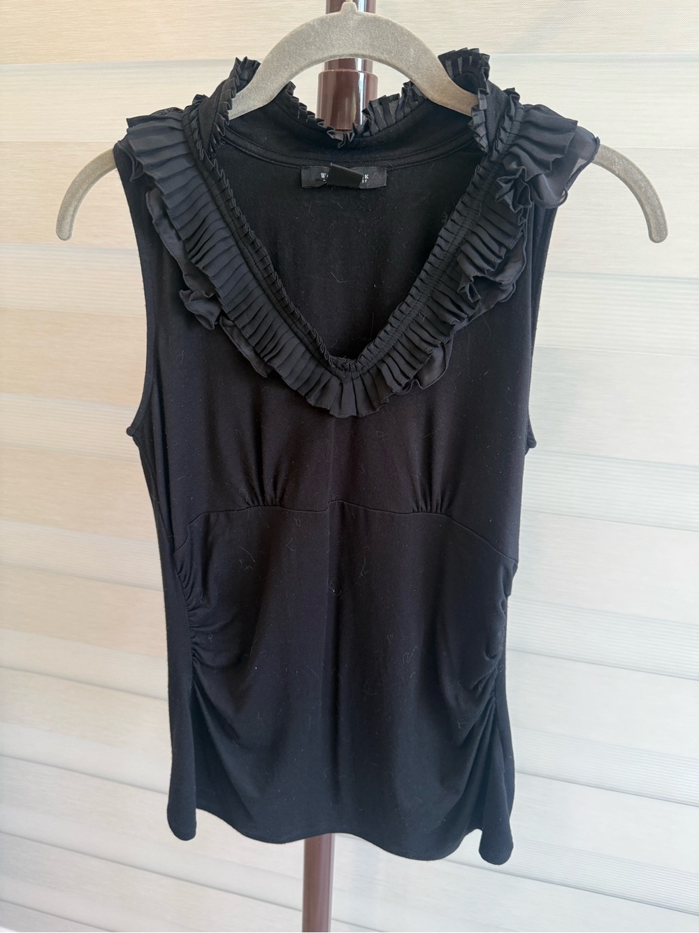 White House Black Market Black Ruffle-Neck Sleeveless Top - Picture 4 of 6